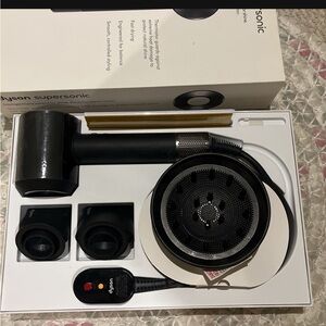 *** SOLD***Dyson Supersonic Hair Dryer in Black
